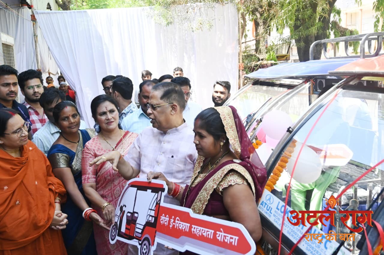 रायपुर : श्रमिक सम्मेलन में 1200 श्रमिकों को मिली योजनाओं की सौगात