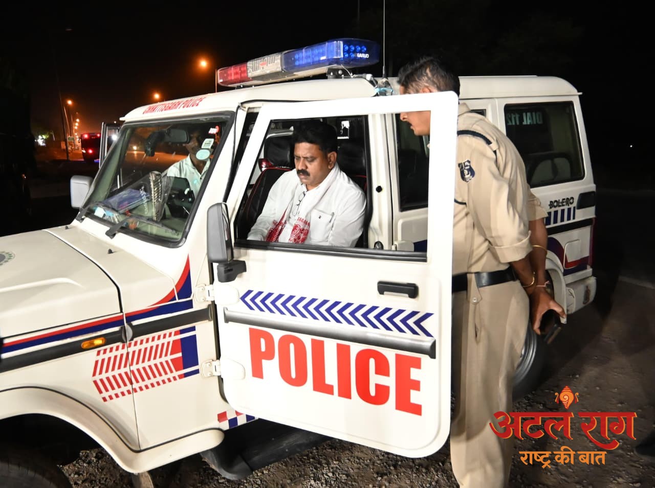 हाईवे पर डिप्टी सीएम विजय शर्मा ने किया नेक्स्ट जेन डायल-112 सेवा का औचक परीक्षण  हाईवे में रुक कर पीड़ित बन दर्ज कराई शिकायत