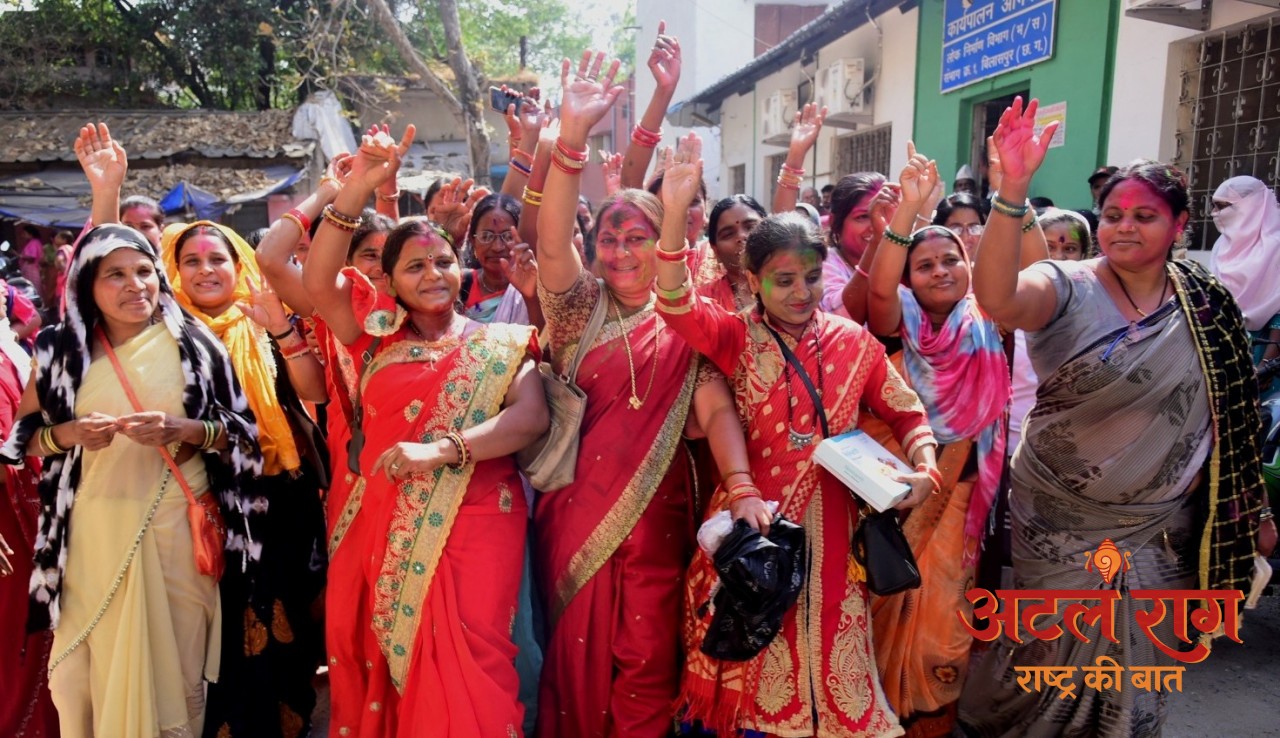 महिला सशक्तिकरण की नई इबारत :छग में अब महिलाओं के नाम जमीन रजिस्ट्री पर 50 प्रतिशत की छूट