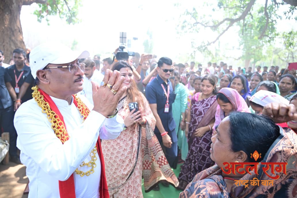 एक चौपाल ऐसा भी जहाँ खुशियों और तालियों की रही गूंज