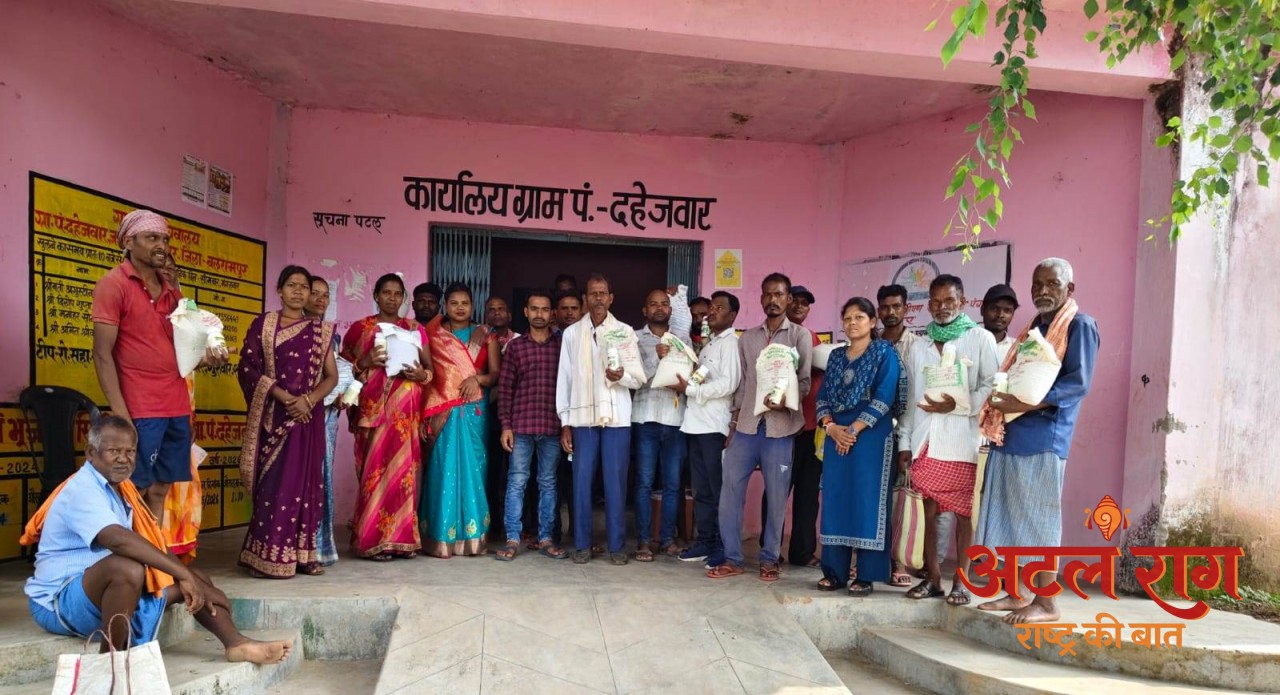 राष्ट्रीय खाद्य सुरक्षा योजना के तहत किसानों को निःशुल्क मिनीकिट बीजों का वितरण