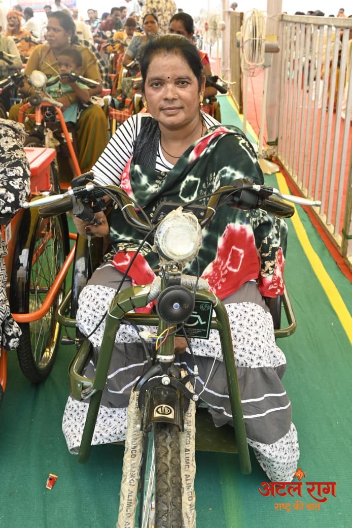 अब किसी का सहारा नहीं, अपने हौसलों के पहियों पर आगे बढ़ रहे बृहस्पति और विष्णु