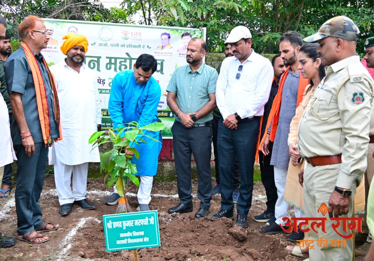 मुख्यमंत्री विष्णुदेव साय के नेतृत्व में ‘एक पेड़ मां के नाम 3.0’ अभियान को मिल रहा जन-जन का साथ
