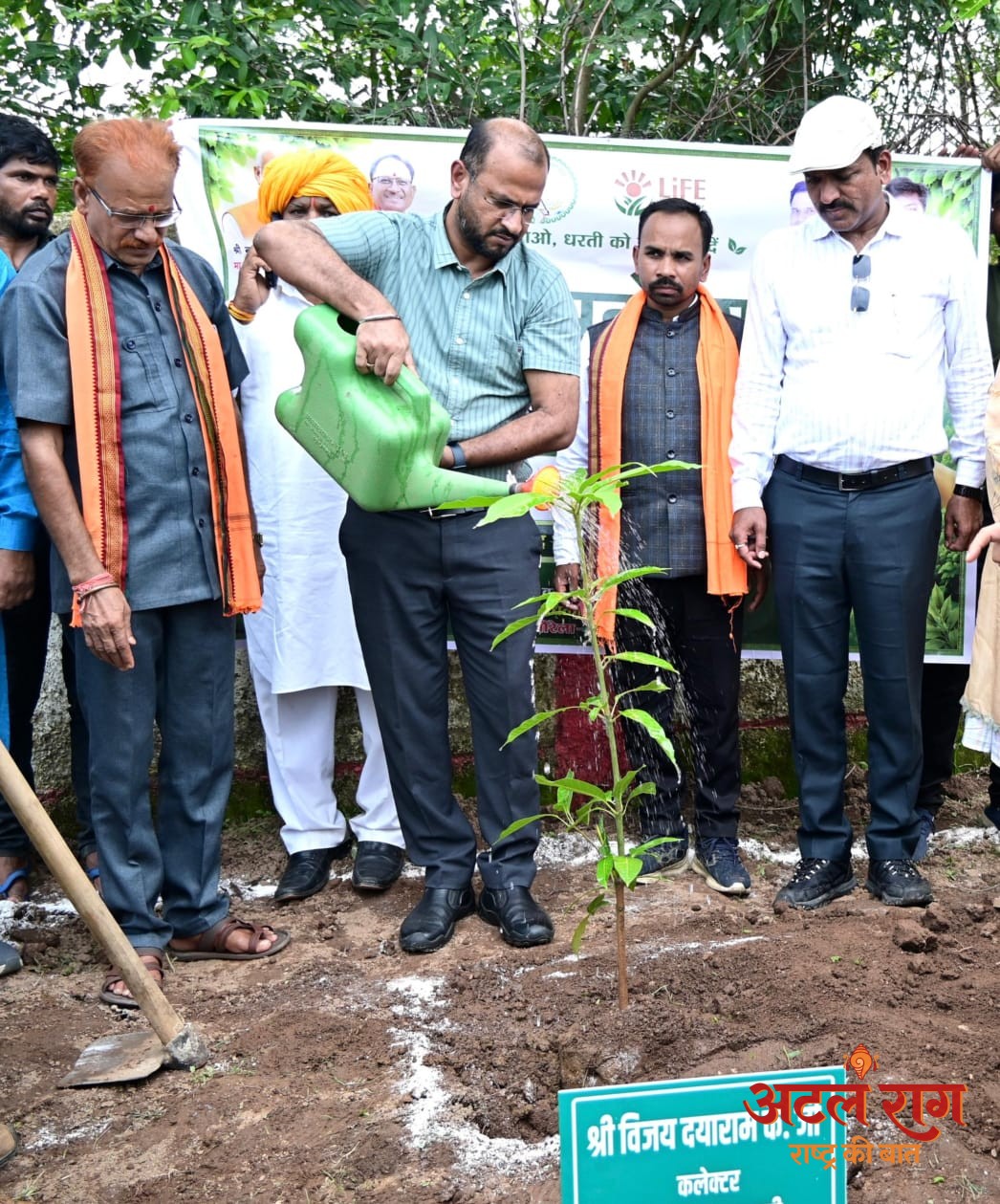 मुख्यमंत्री विष्णुदेव साय के नेतृत्व में ‘एक पेड़ मां के नाम 3.0’ अभियान को मिल रहा जन-जन का साथ