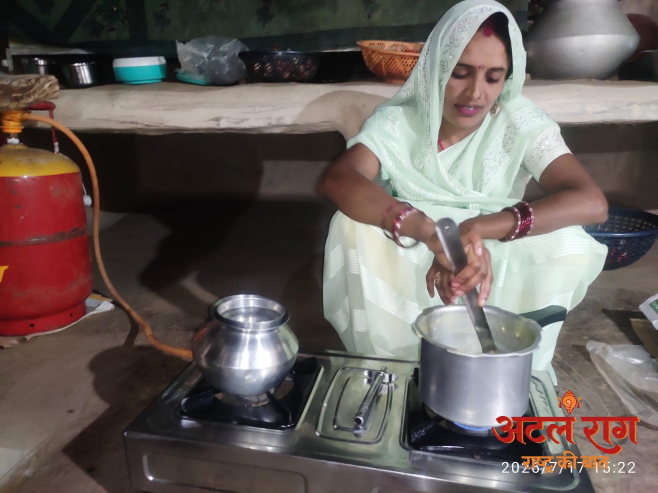मुख्यमंत्री हेल्पलाइन 1076 से मिला त्वरित समाधान, हितग्राही को उपलब्ध कराया गया प्रधानमंत्री उज्ज्वला योजना का गैस कनेक्शन