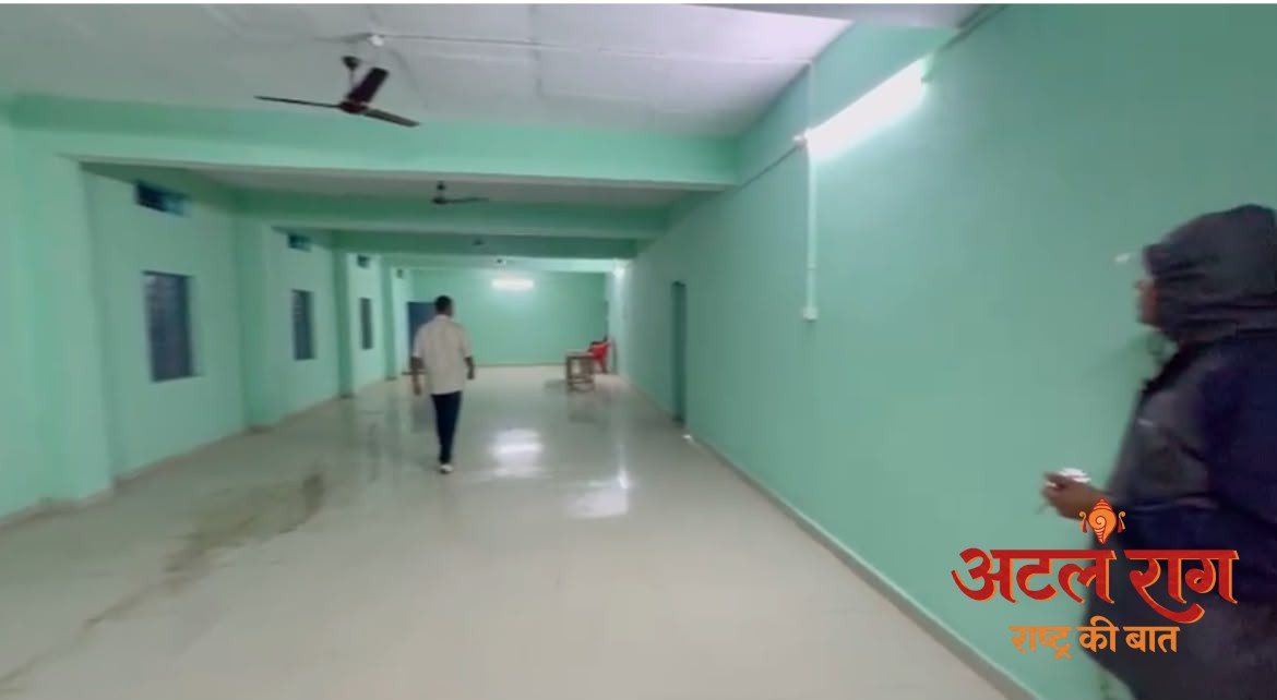उप मुख्यमंत्री विजय शर्मा की पहल से वनांचल के लमनी और खुडि़या में 20-20 लाख रुपए की लागत से बने आधुनिक प्रतीक्षालय शेड