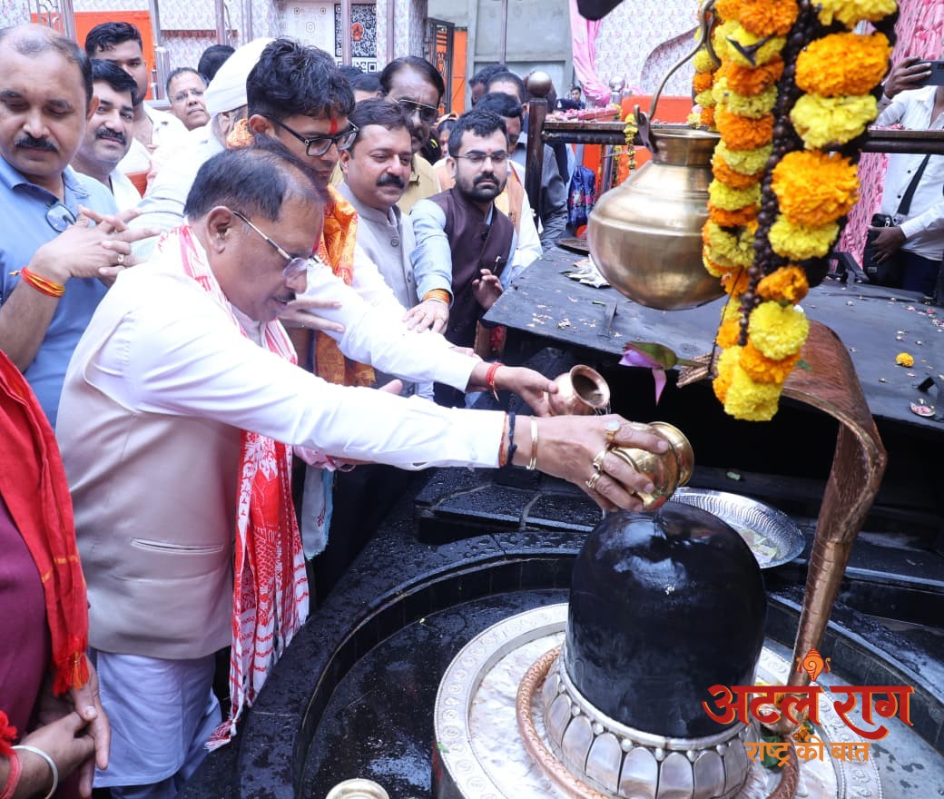 गुरु पूर्णिमा पर कोसमनारा पहुंचे मुख्यमंत्री विष्णु देव साय, सत्यनारायण बाबा धाम में की पूजा-अर्चना