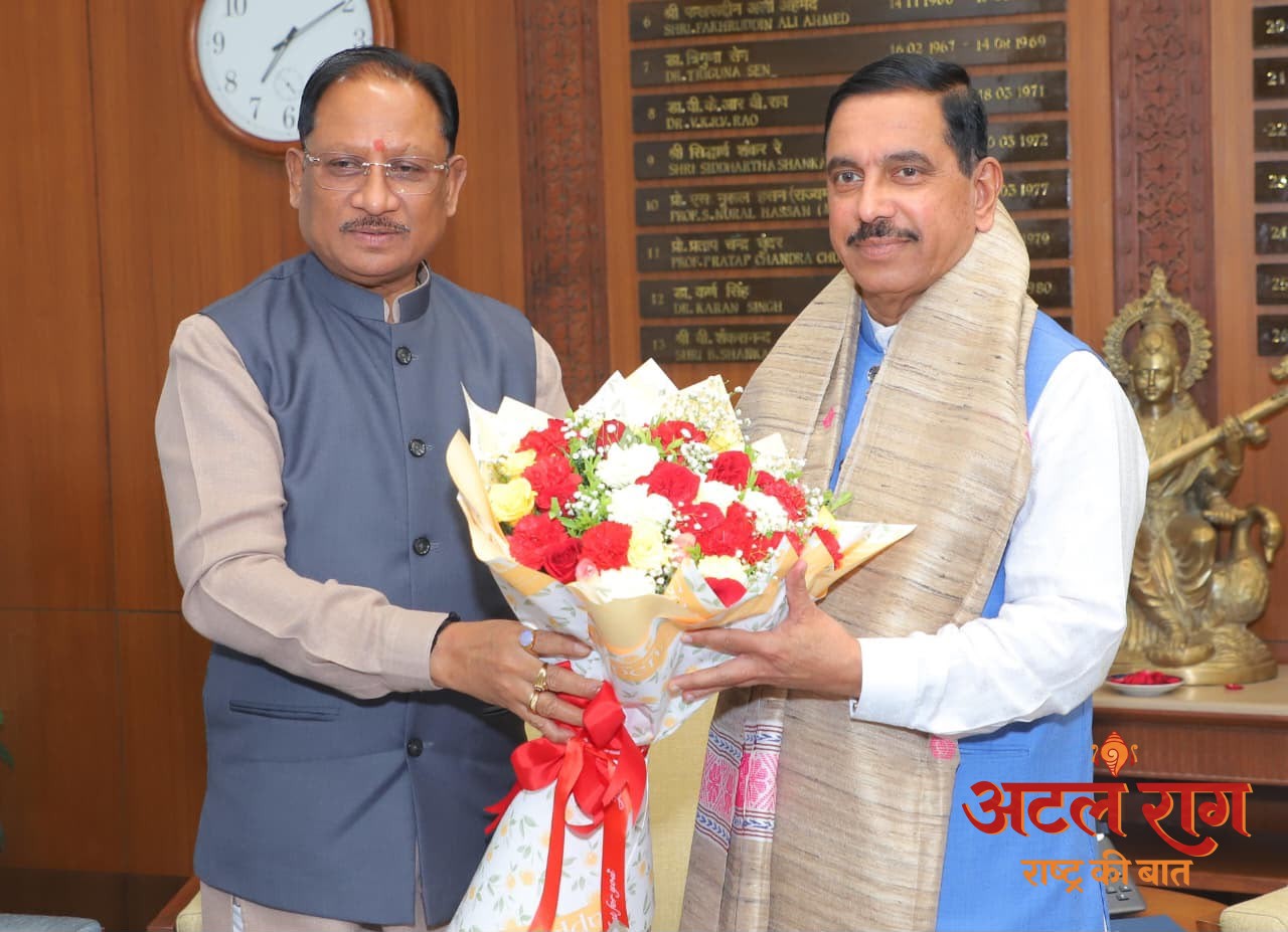 5 लाख मीट्रिक टन चावल के शीघ्र उठाव की पहल, मुख्यमंत्री विष्णुदेव साय ने केंद्रीय मंत्री से पर्याप्त रेलवे रैक उपलब्ध कराने का किया आग्रह