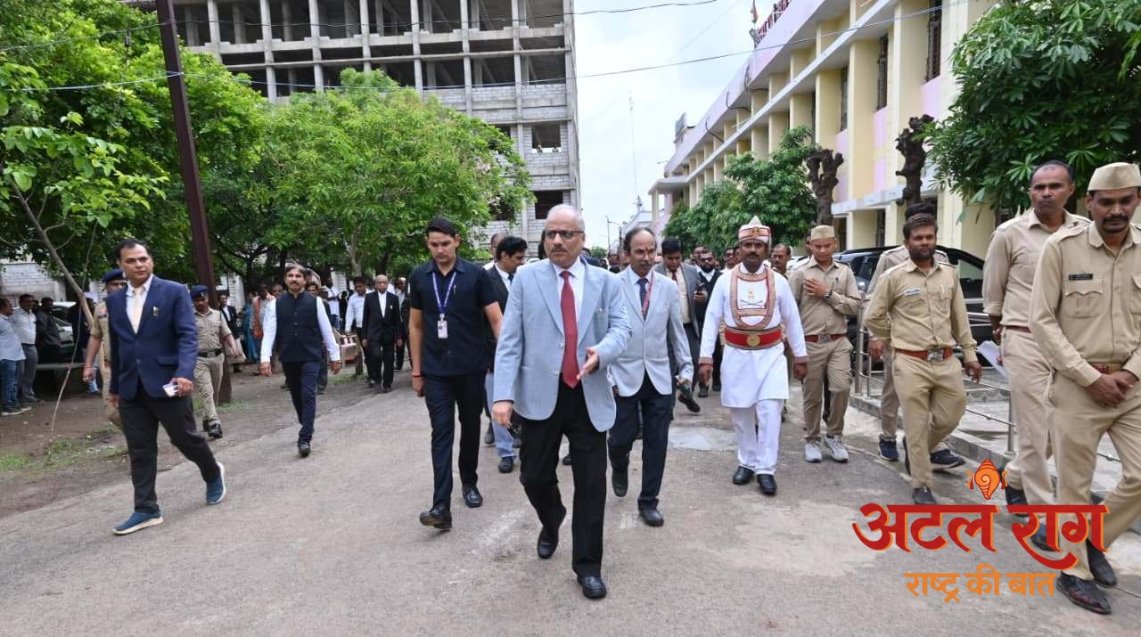 मुख्य न्यायाधीश छत्तीसगढ़ उच्च न्यायालय बिलासपुर न्यायमूर्ति रमेश सिन्हा द्वारा जिला न्यायालय राजनांदगांव का विस्तृत निरीक्षण एवं न्यायिक अधोसंरचना का जायजा