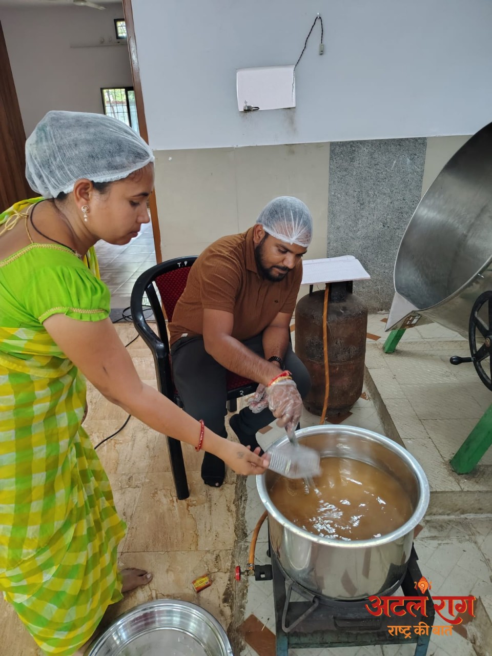 महुआ ने बदली महिलाओं की जिंदगी