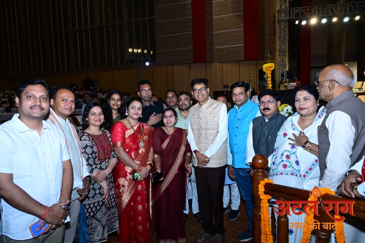 राष्ट्रीय हथकरघा दिवस पर प्रदेश स्तरीय बुनकर सम्मेलन एवं स्वदेशी प्रदर्शनी में शामिल हुए वित्त मंत्री ओपी चौधरी