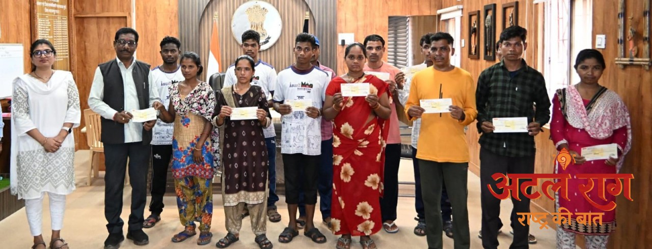 बंदूक छोड़ आत्मसम्मान का रास्ता