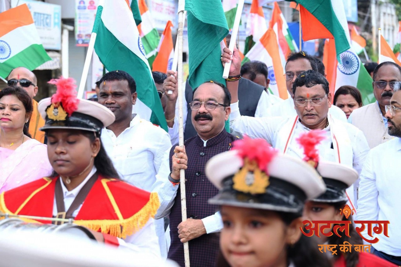देशभक्ति से ओतप्रोत अप्रतिम उत्साह के साथ निकली तिरंगा यात्रा, उप मुख्यमंत्री अरुण साव हुए शामिल
