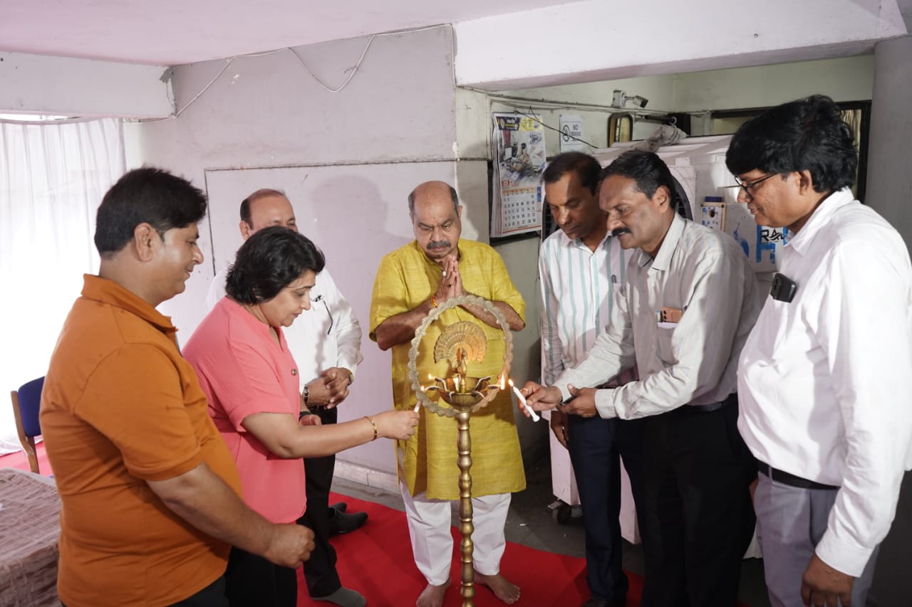 अपेक्स बैंक में रक्तदान शिविर, थैलेसीमिया और सिकल सेल से पीड़ित बच्चों के लिए जुटा रक्त