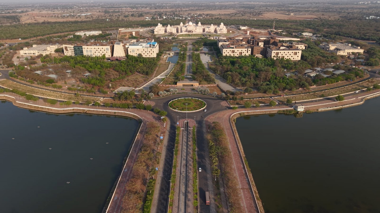 विशेष लेख : औद्योगिक निवेश से रोजगार का नया आधार बन रहा नवा रायपुर अटल नगर