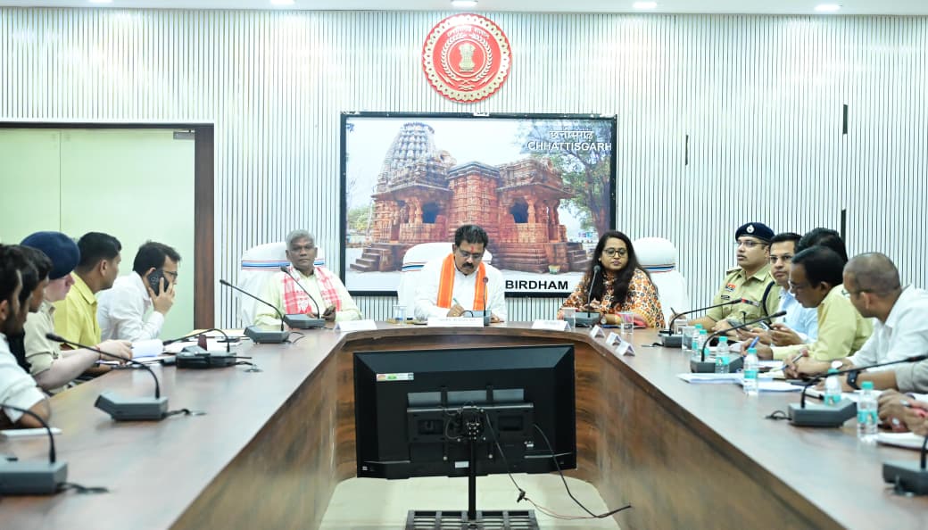 सड़क पर घायल गोवंश दिखे तो तुरंत पहुंचेगी रेस्क्यू टीम, 24 घंटे चलेगा वाहन : डिप्टी सीएम विजय शर्मा 
