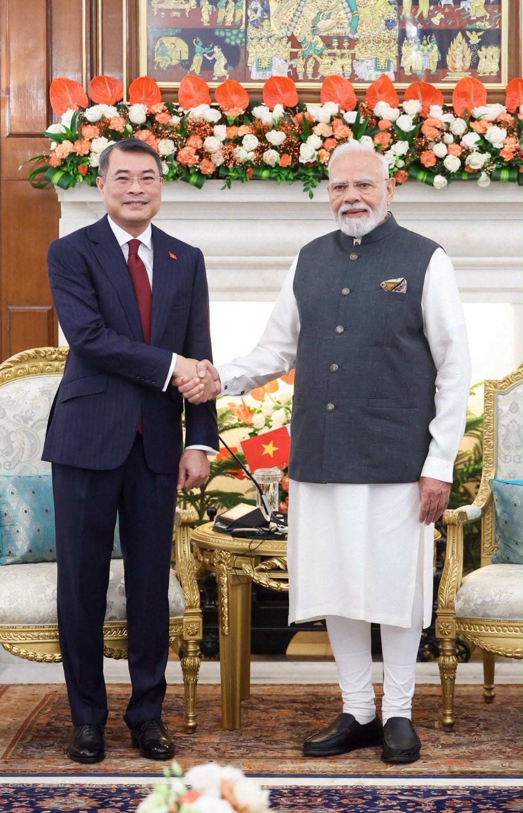 ब्रिक्स शिखर सम्मेलन के दौरान प्रधानमंत्री मोदी ने वियतनाम के प्रधानमंत्री ले मिन्ह हंग से की मुलाकात