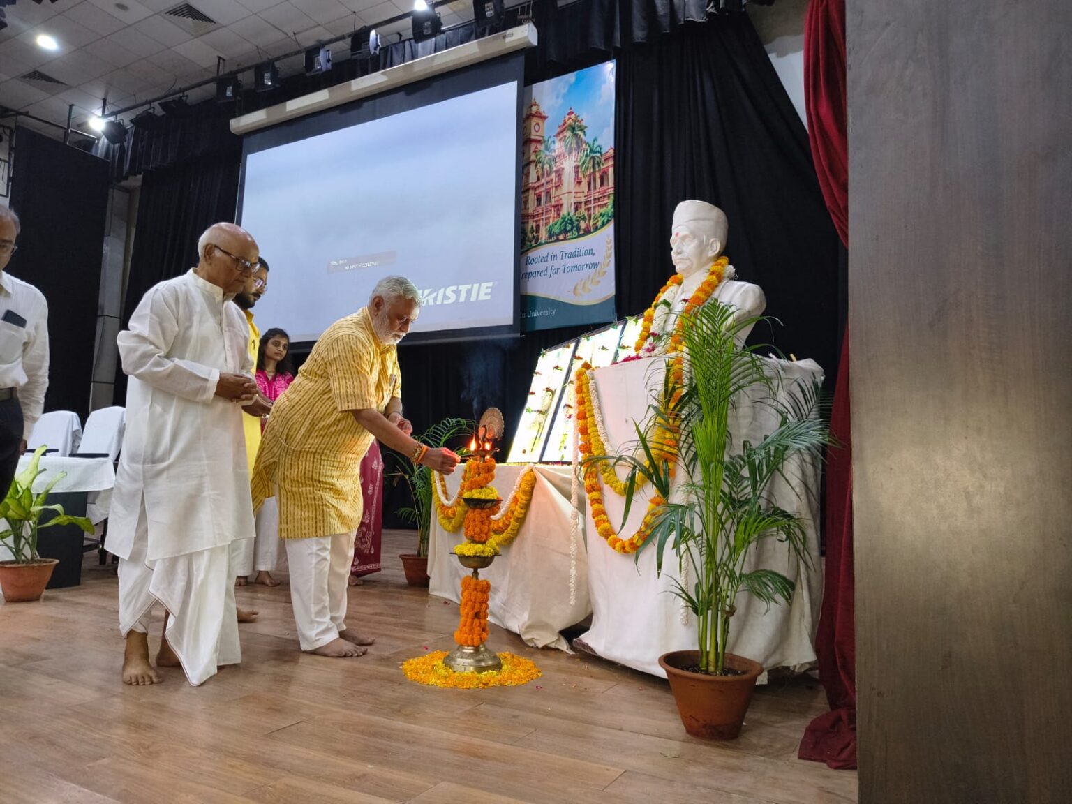 विविधता का उत्सव मनाना भारतीय संस्कृति है : डॉ. मनमोहन वैद्य 