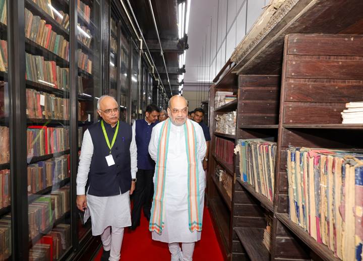 ज्ञान को औपनिवेशिक नजरिए से मुक्त कर भारतीय दृष्टि से दुनिया के सामने रखने का समय: अमित शाह