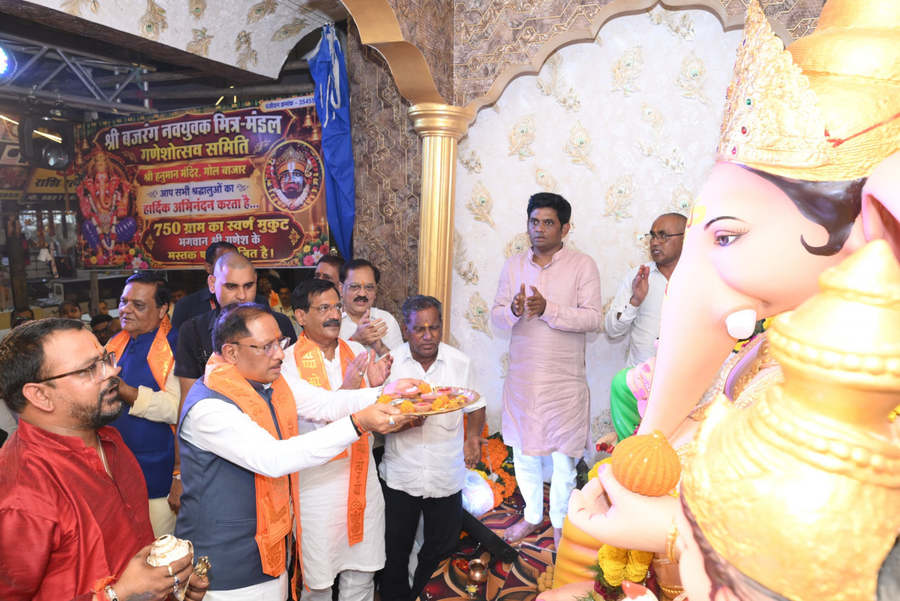117 साल पुरानी गणेशोत्सव परंपरा में शामिल हुए सीएम साय, प्रदेश की खुशहाली की कामना