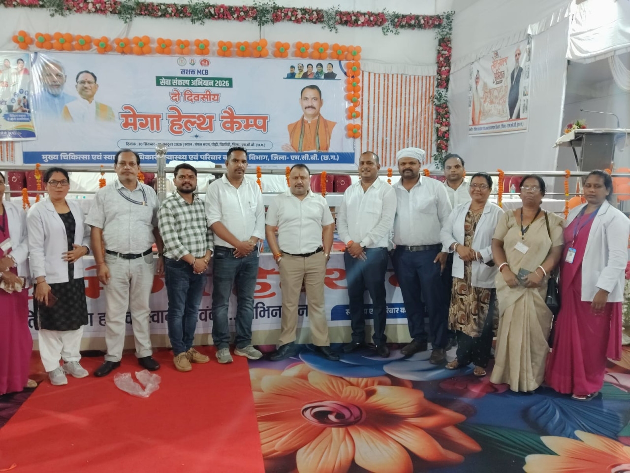 बुजुर्गों का सम्मान, जरूरतमंदों को सहारा: मेगा स्वास्थ्य शिविर में बांटीं वॉकिंग स्टिक, श्रवण यंत्र और व्हीलचेयर 