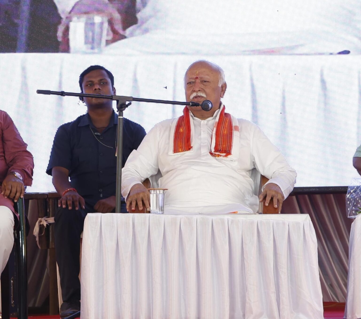 “सेवा में सबका साथ, श्रेय की नहीं कोई बात” – डॉ. मोहन भागवत जी. 