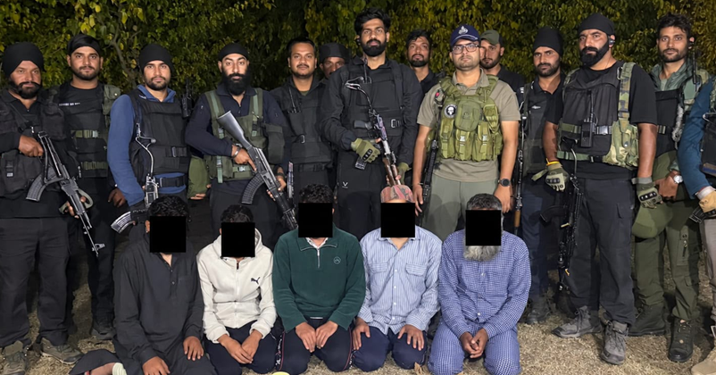 आतंक के खिलाफ अभियान – कुलगाम में हथियार सहित 5 OGW गिरफ्तार; कुपवाड़ा में आतंकी ठिकाना ध्वस्त 