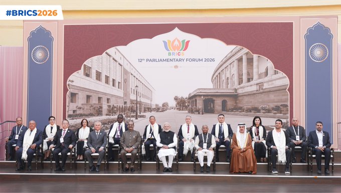 BRICS संसदीय मंच में पीएम मोदी का विभिन्न देशों के सांसदों से संवाद