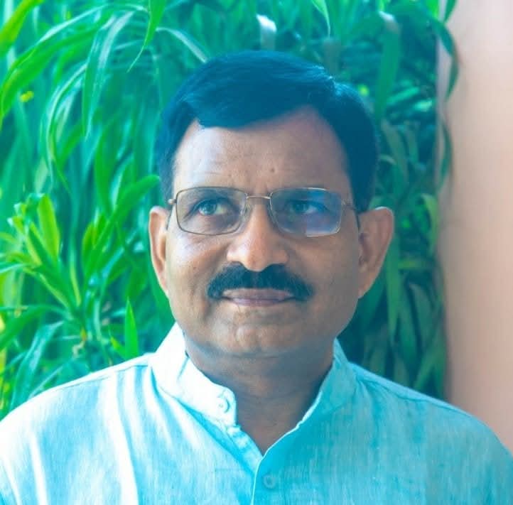 डॉ इंदुशेखर तत्पुरुष