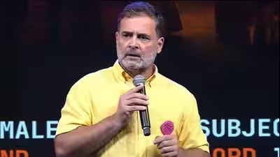 ‘मनुस्मृति’ का एक श्लोक पढ़कर महिलाओं को ज्ञान देने निकले राहुल गांधी ! 