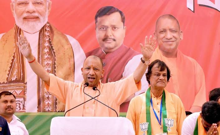 उत्तर प्रदेश का आगामी चुनाव अब हिंदुत्व पर ही होगा  योगी सनातन को लेकर हुए आक्रामक 
